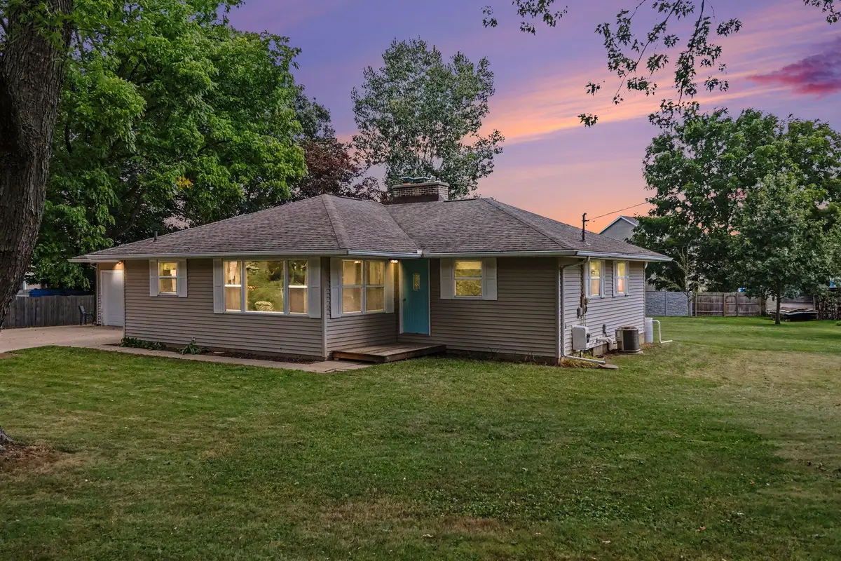7836 N 30th Street, Richland, MI 49083 - #1