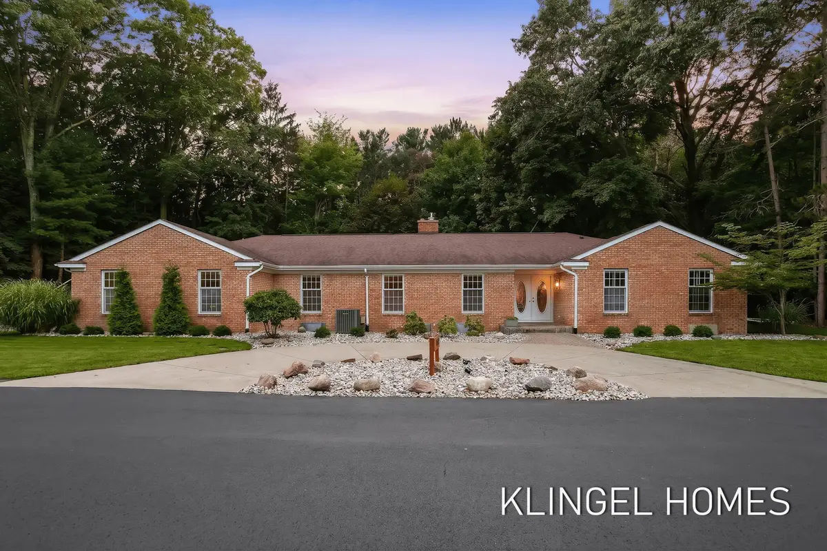4261 Lin Nan Lane, Norton Shores, MI 49441 - #1