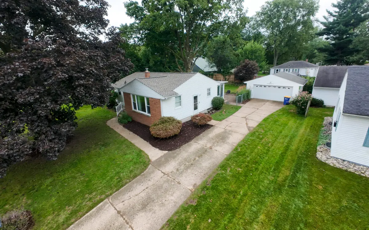 3146 Tuell Street Nw, Grand Rapids, MI 49504 - #1