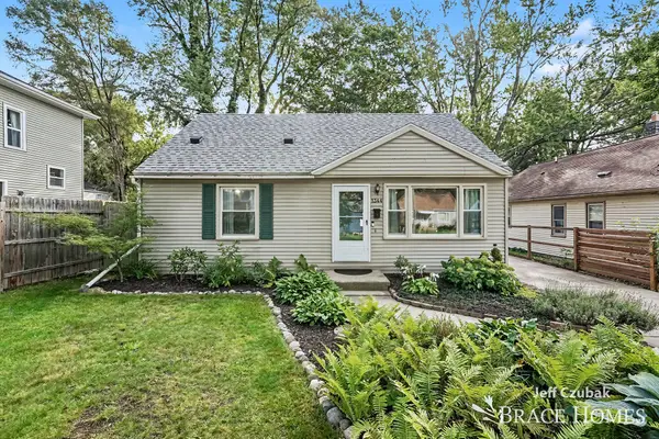 1344 Mayfield Avenue Ne, Grand Rapids, MI 49505