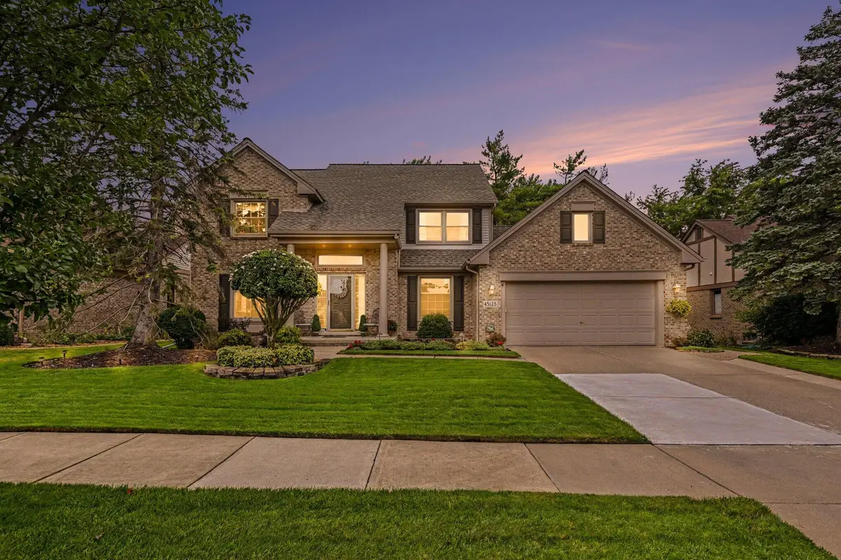45128 Glengarry Road, Canton, MI 48188 - #1