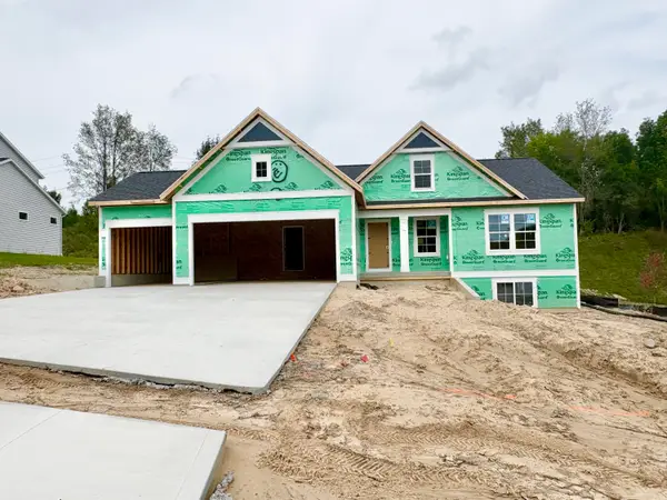 5925 Valley Point Drive Se, Caledonia, MI 49316