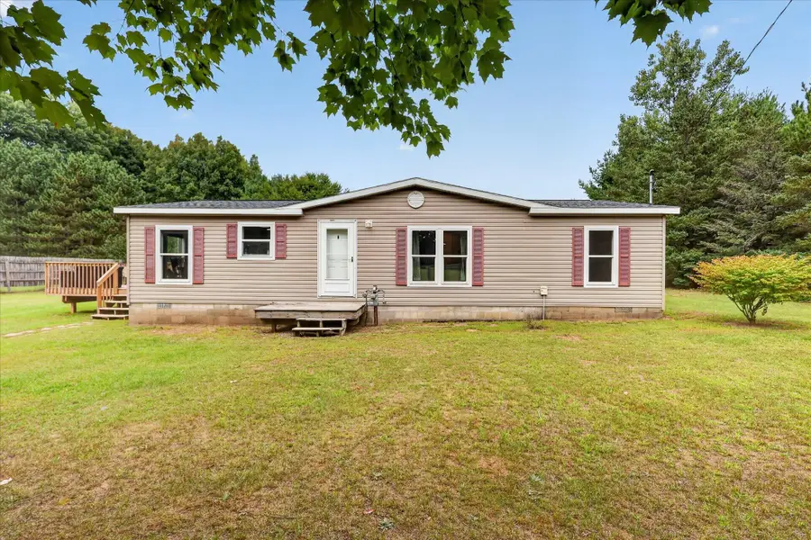 16468 W Howard City Edmore Road, Howard City, MI 49329 - #3