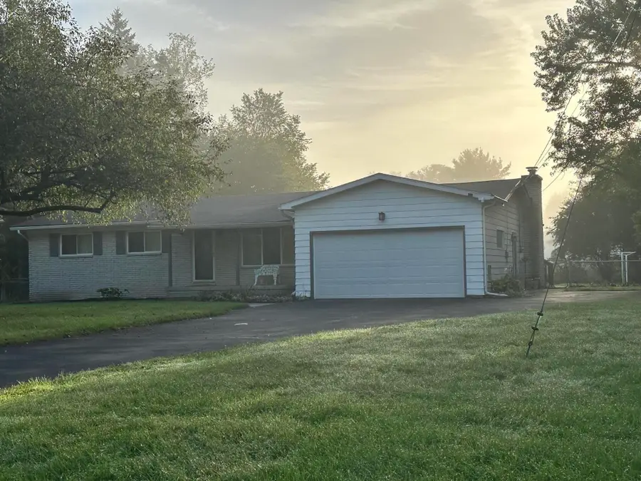 5168 Woodcliff Drive, Flint, MI 48504 - #2