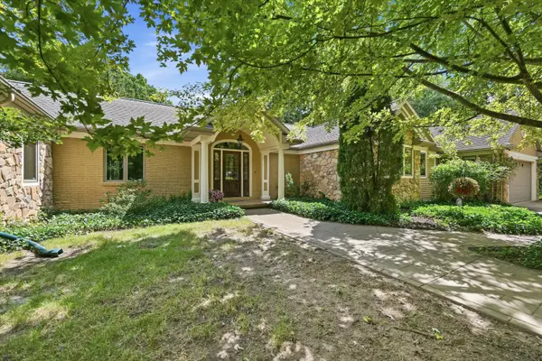 521 Rock Creek Drive, Ann Arbor, MI 48104