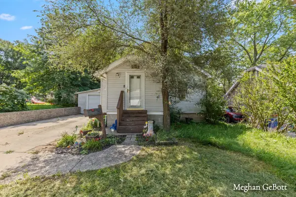 1410 Walnut Street Ne, Grand Rapids, MI 49503