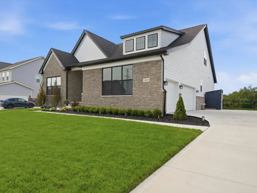 6089 Lincolnshire Drive, Saline, MI 48176 - #3