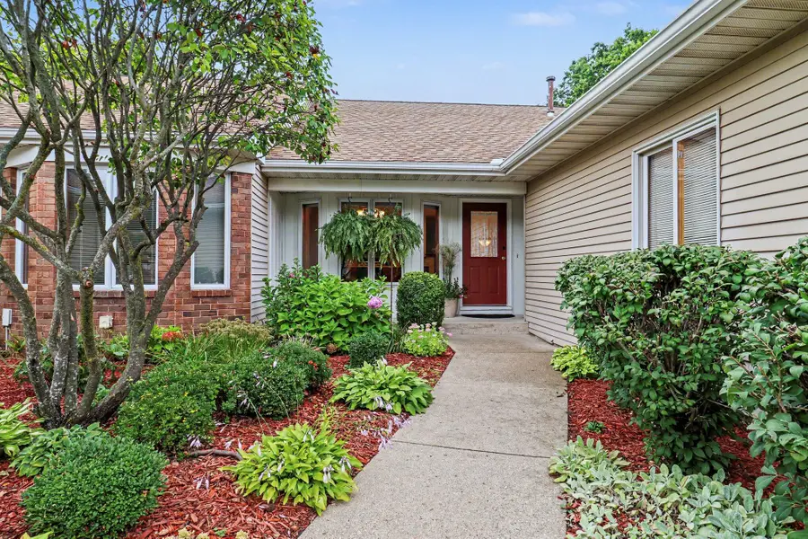 4377 Redbush Drive Sw, Grandville, MI 49418 - #3