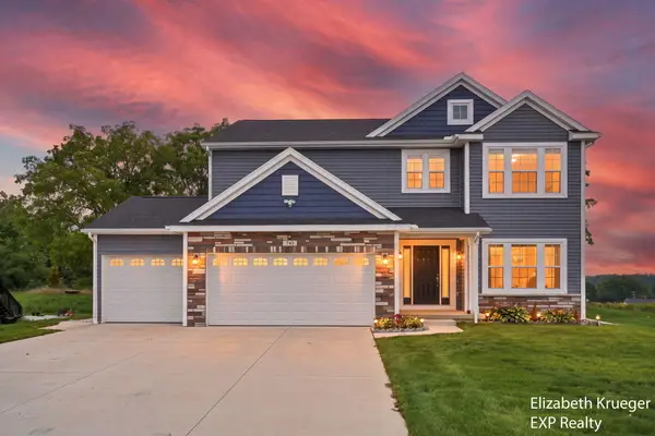 743 Petoskey Stone Drive Sw, Byron Center, MI 49315