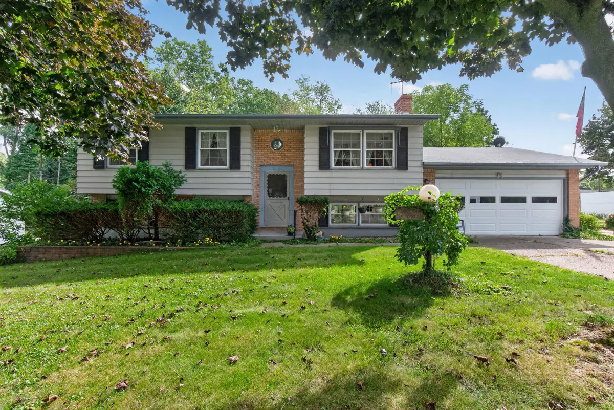 611 Charleston Road, Lansing, MI 48917 - #1