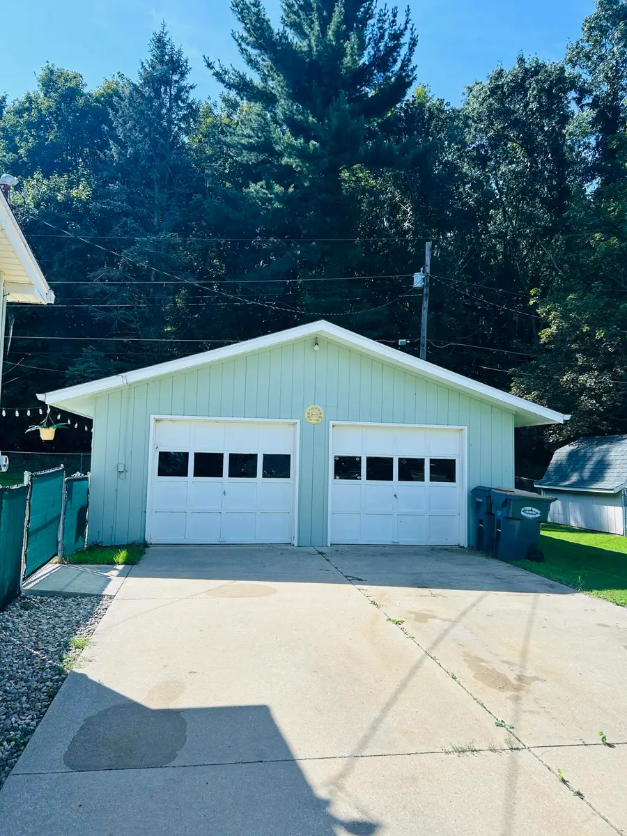 380 Cherry Street, Coloma, MI 49038 - #3