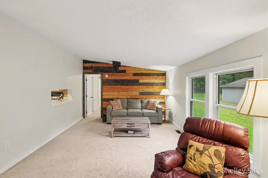 6537 E Glen Lane, Fountain, MI 49410 - #2