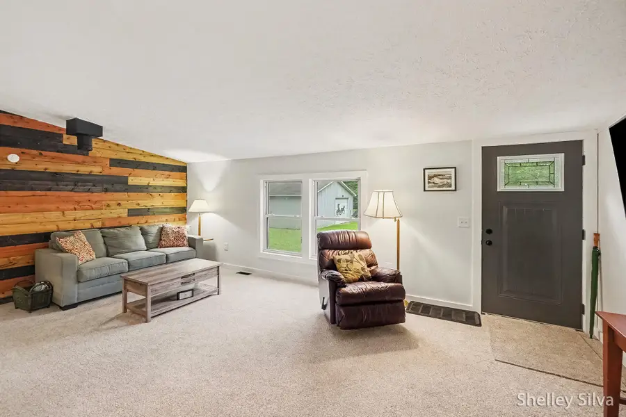 6537 E Glen Lane, Fountain, MI 49410 - #3