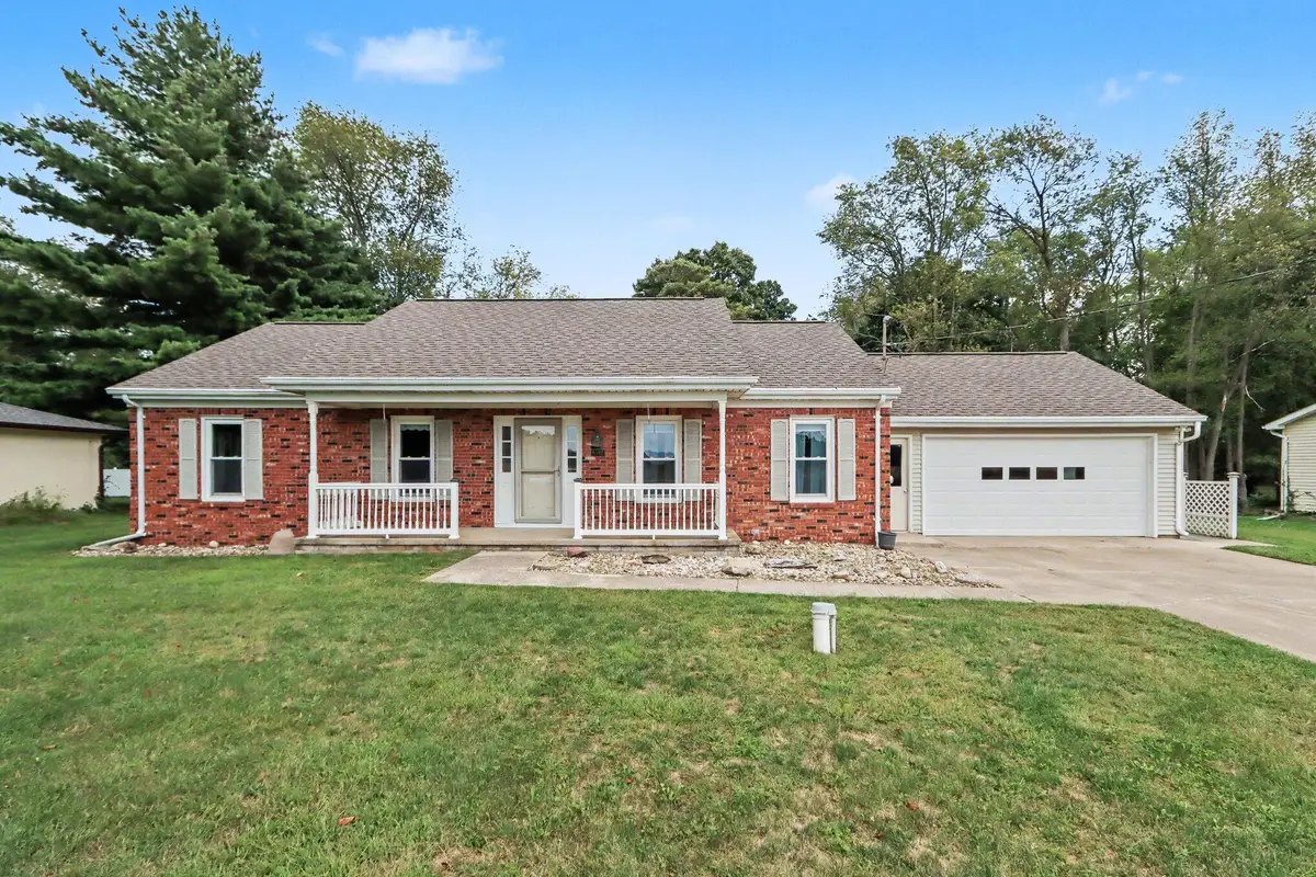 8198 N 37th Street, Richland, MI 49083 - #1