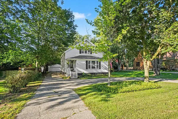 461 W Lakewood Boulevard, Holland, MI 49424