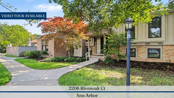 2206 Rivenoak Court, Ann Arbor, MI 48103