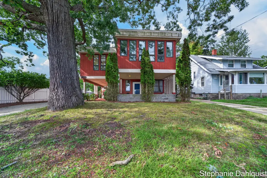 3135 Lakeshore Drive, Muskegon, MI 49441 - #2