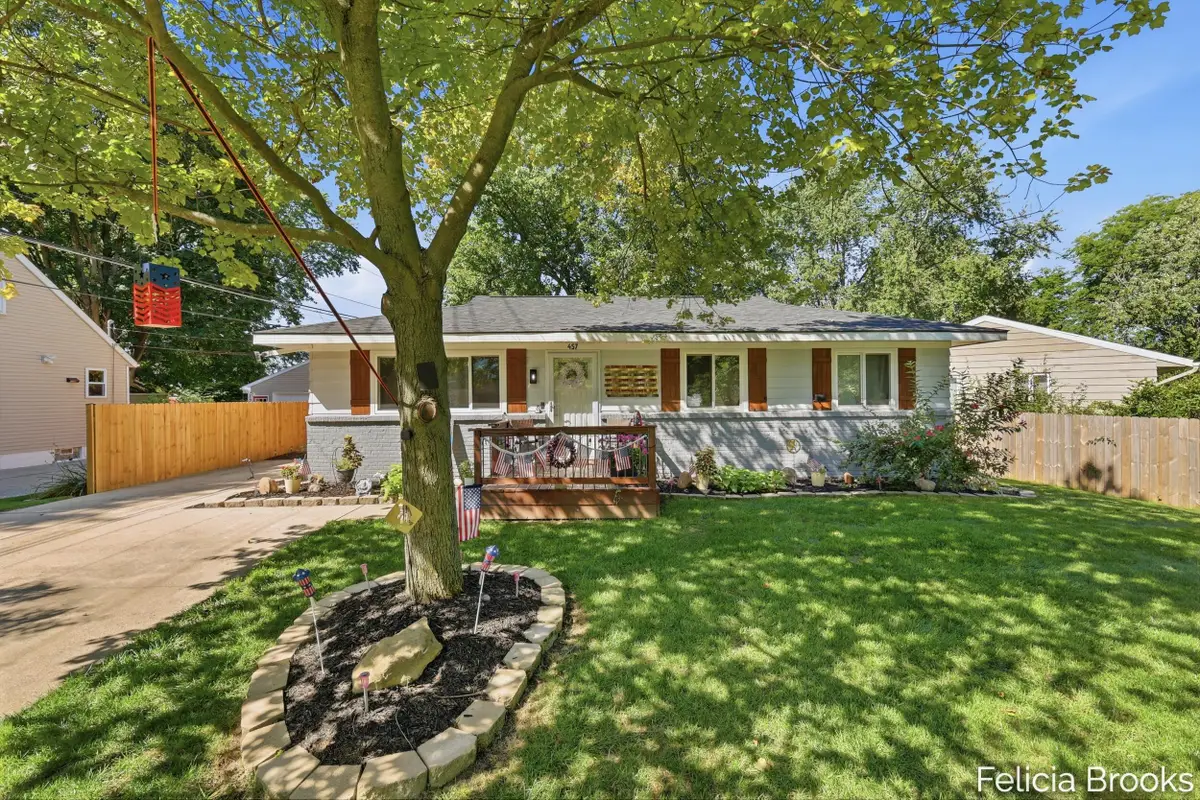 457 Parkside Avenue Nw, Grand Rapids, MI 49534 - #1