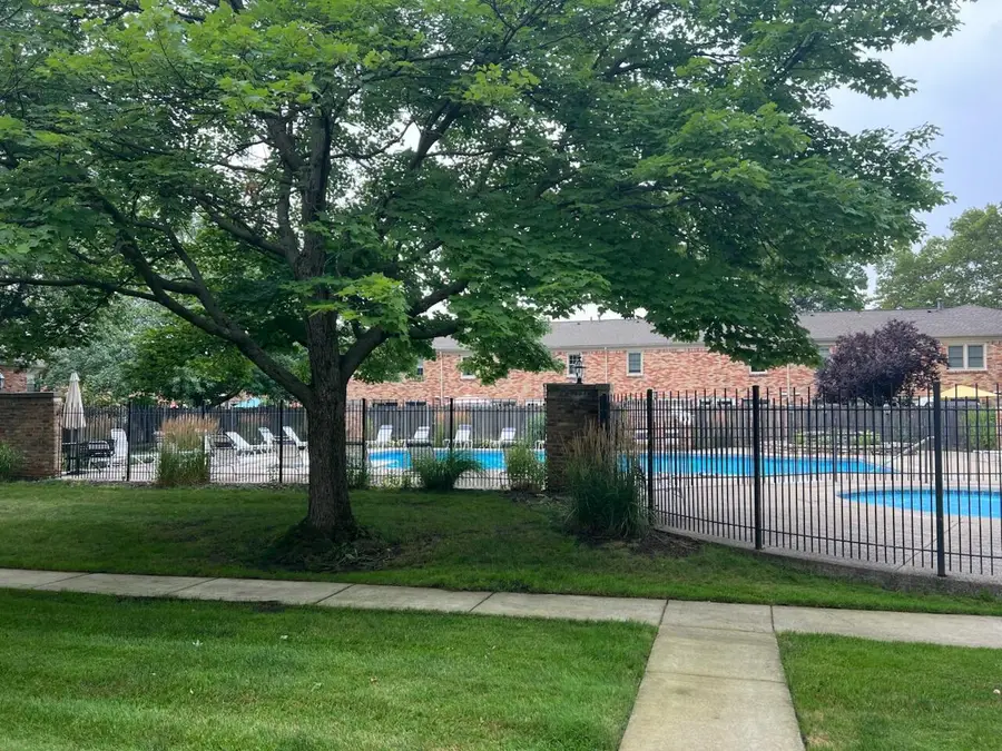 2505 Abbington Drive Se #137, Grand Rapids, MI 49506 - #3