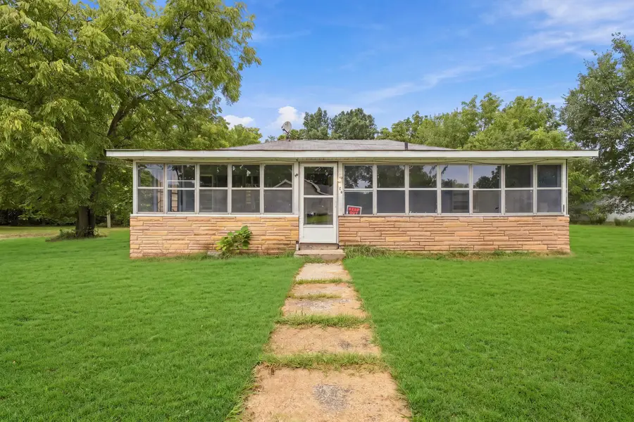 328 Pokagon Street, Dowagiac, MI 49047 - #2