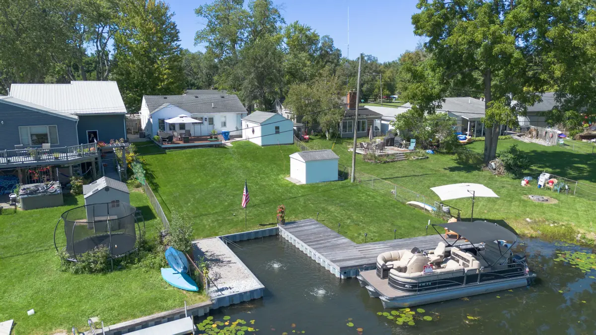 4661 Forest Avenue, Waterford, MI 48328 - #1