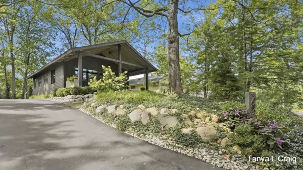 3652 Reeds Lake Boulevard Se, Grand Rapids, MI 49506