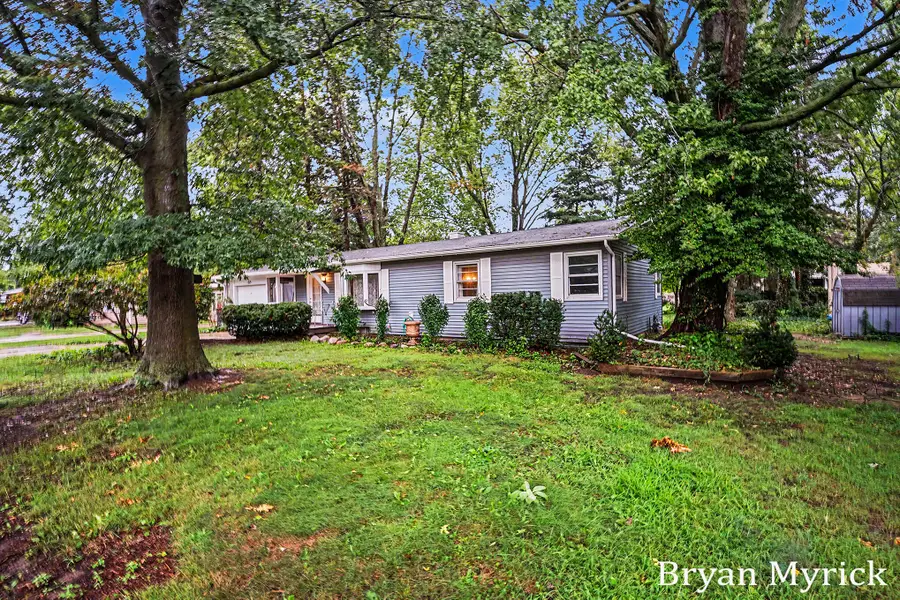 819 W 25th Street, Holland, MI 49423 - #2