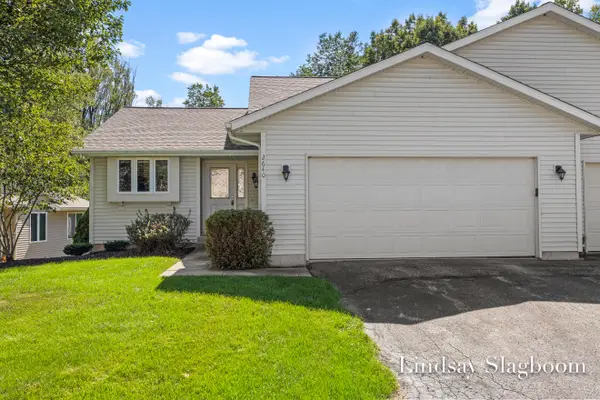 2640 Rolling Ridge Lane Nw, Grand Rapids, MI 49534