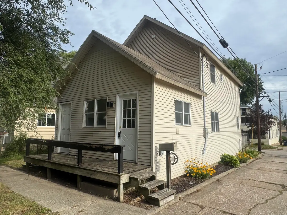 912 Market Street, Saint Joseph, MI 49085 - #1