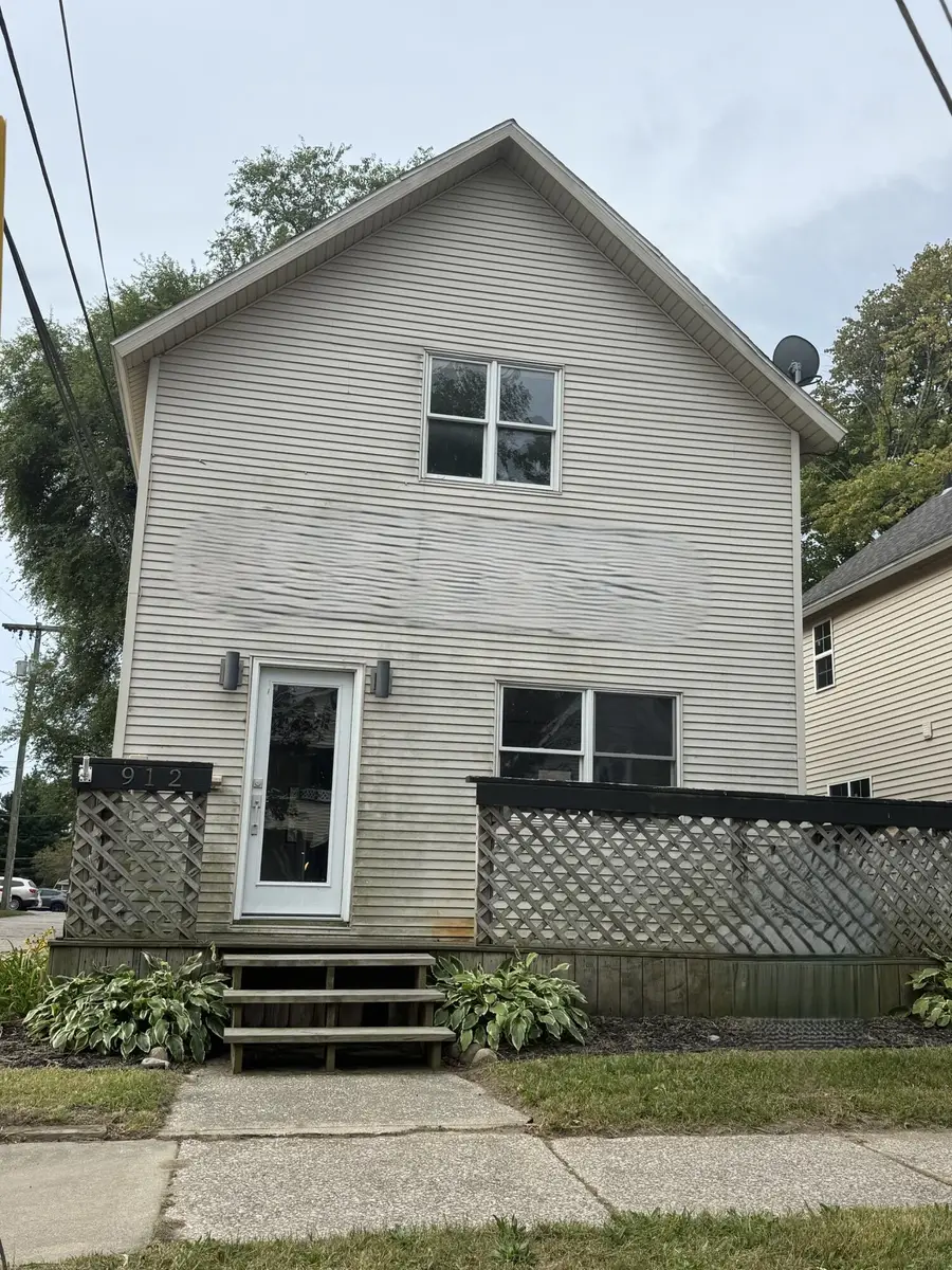 912 Market Street, Saint Joseph, MI 49085 - #2