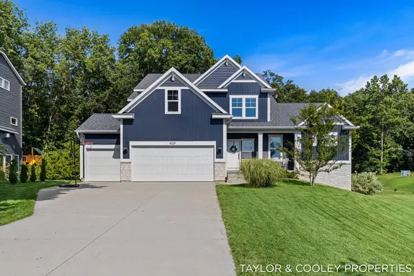 8129 Honeysuckle Hill Court Se, Grand Rapids, MI 49512