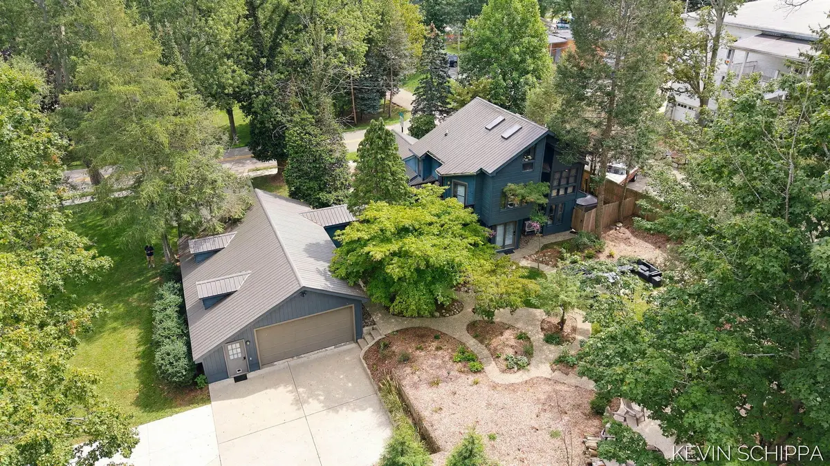 36 Union Street, Douglas, MI 49406 - #1
