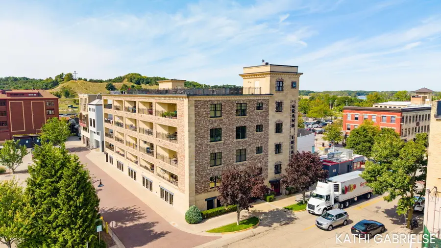 11 S 1st Street #505, Grand Haven, MI 49417 - #3