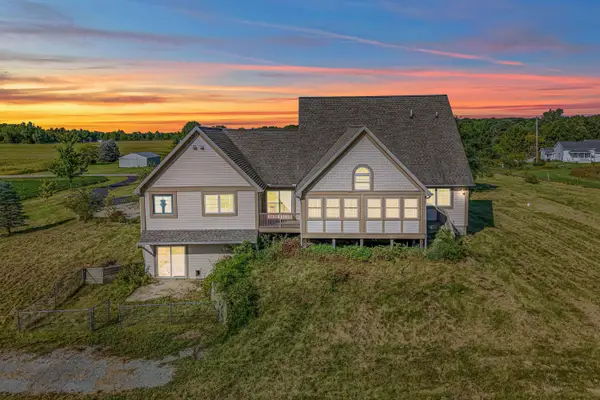 3663 S Pittsford Road, Pittsford, MI 49271