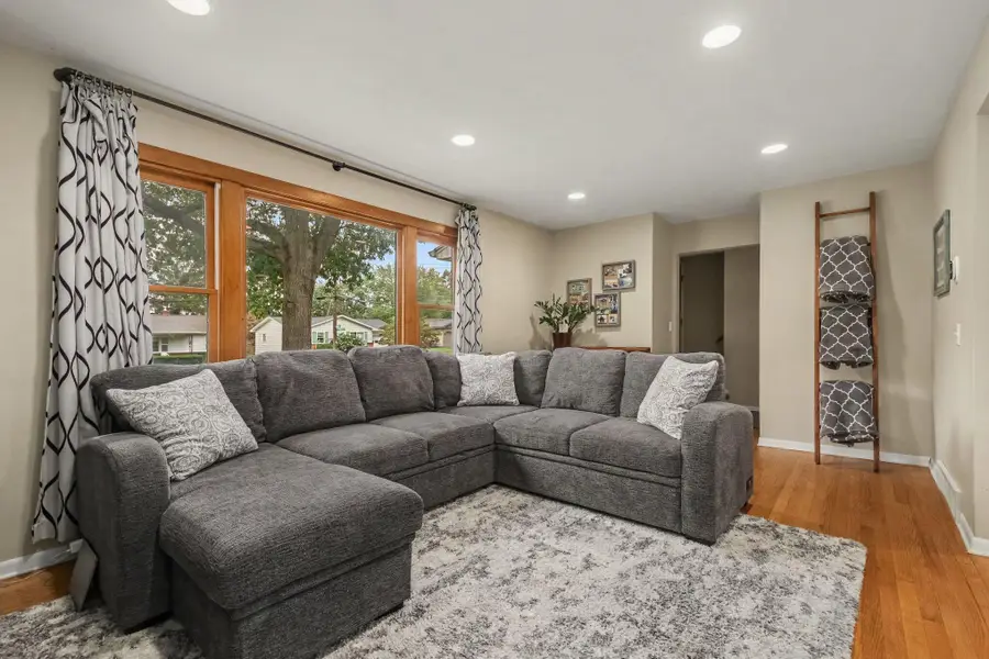 2623 Valley Avenue Nw, Grand Rapids, MI 49544 - #3