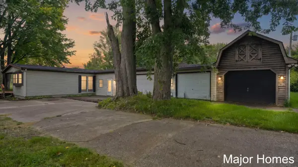10383 N Cedar Drive, Grand Haven, MI 49417