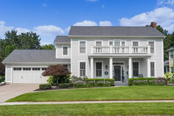 2477 Blackberry Lane Ne, Grand Rapids, MI 49525