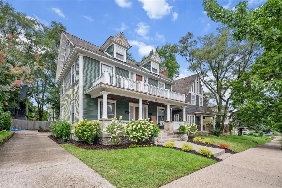 631 Paris Avenue Se, Grand Rapids, MI 49503 - #2