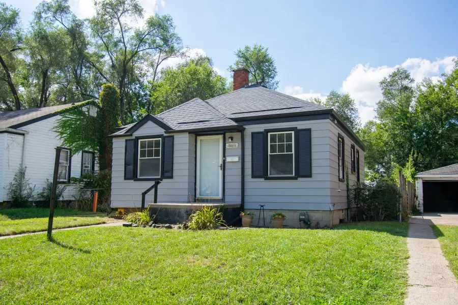 18691 Shaftsbury Avenue, Detroit, MI 48219 - #3