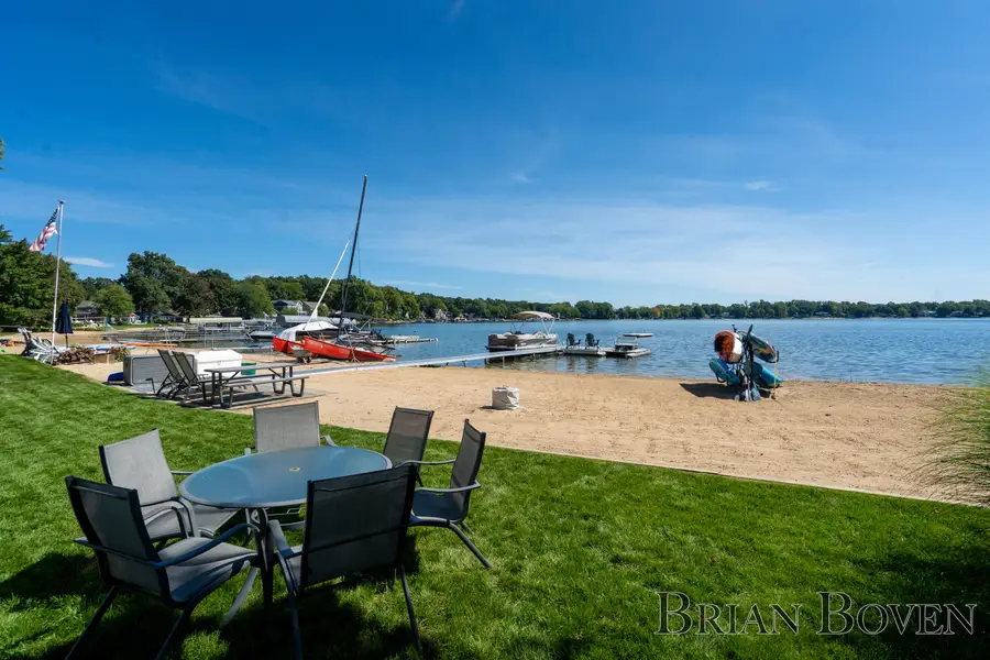 7080 Silver Lake Drive Ne, Rockford, MI 49341 - #3