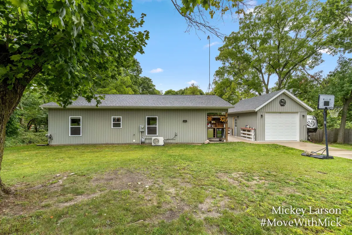 134 E 1st Street, Stanton, MI 48888 - #1