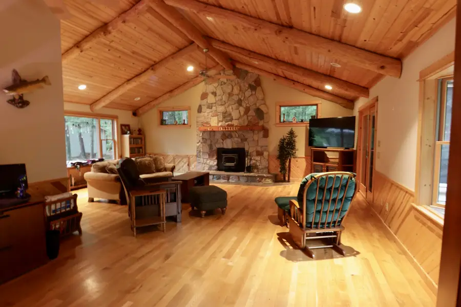 5556 E Filburn Road, Fountain, MI 49410 - #2