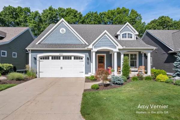 4081 E Gables Court Ne, Grand Rapids, MI 49525