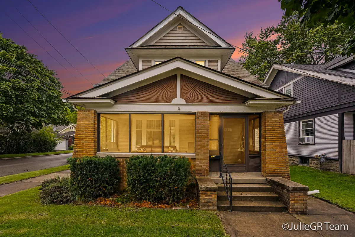 539 Garfield Avenue Nw, Grand Rapids, MI 49504 - #1