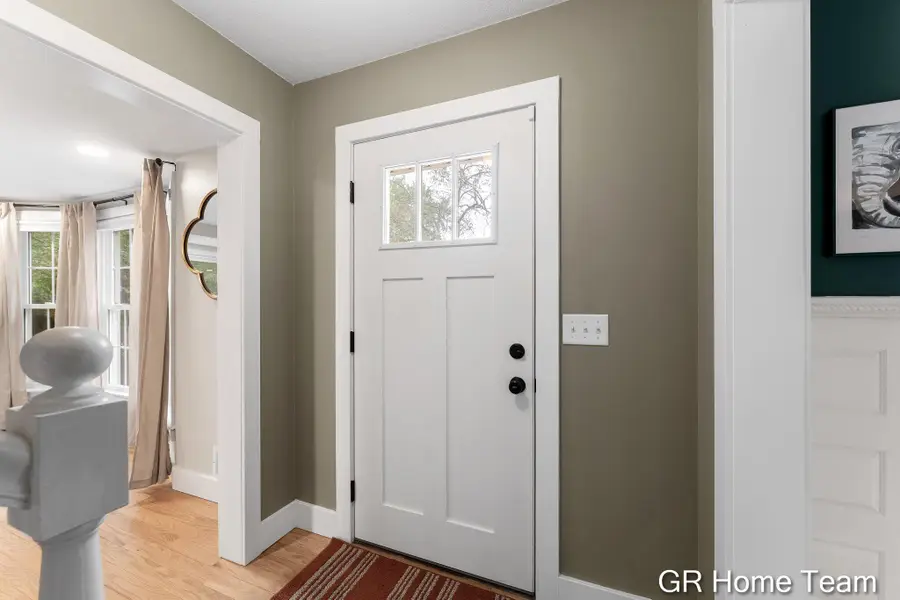 1619 Millbrook Street Se, Grand Rapids, MI 49508 - #2