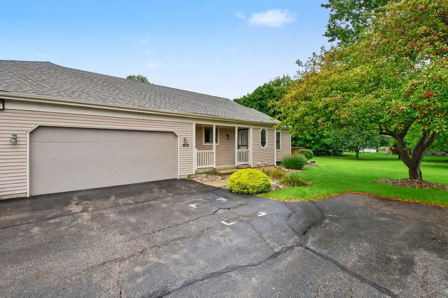 406 Falcon Drive #1, Wayland, MI 49348 - #3