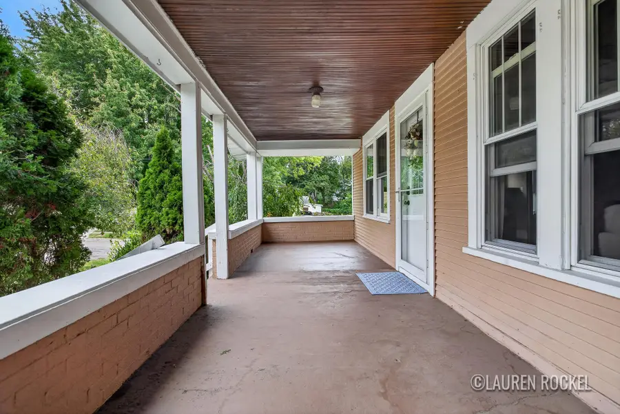 2165 Lee Street Sw, Wyoming, MI 49519 - #3