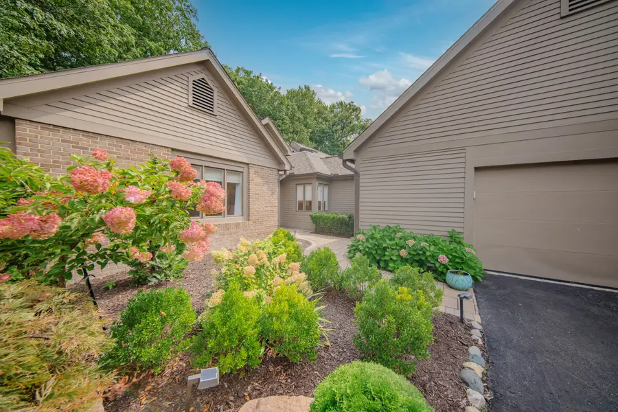 4596 Cottonwood Drive, Ann Arbor, MI 48108 - #3
