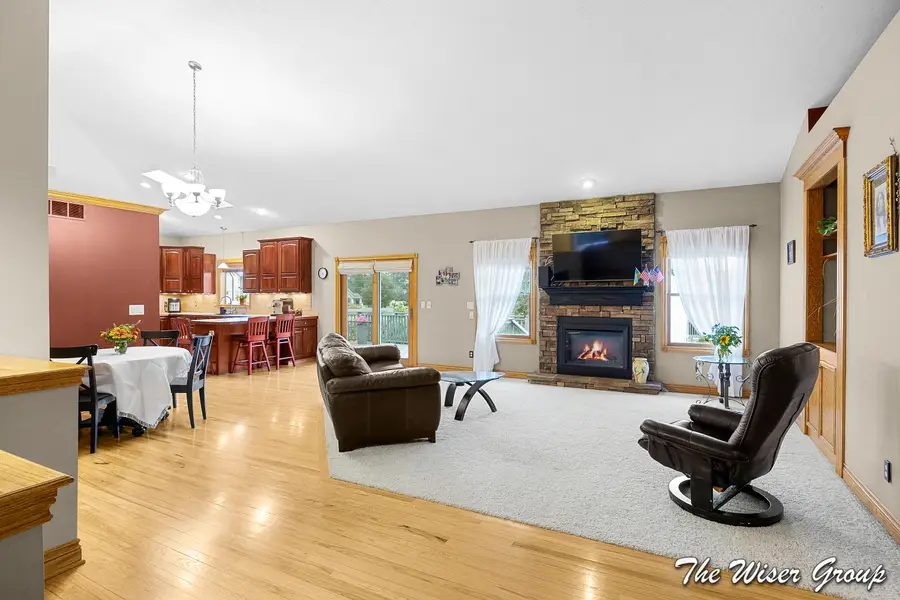 5595 Fieldstone Drive Sw, Wyoming, MI 49418 - #3