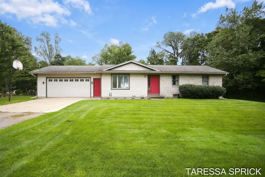 5104 152nd Avenue, West Olive, MI 49460 - #2